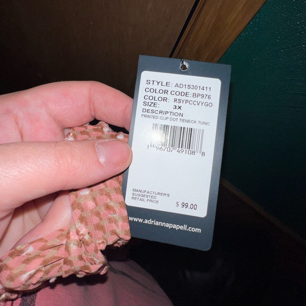 NWT Beautiful 3X tie neck blouse - Picture 6 of 6